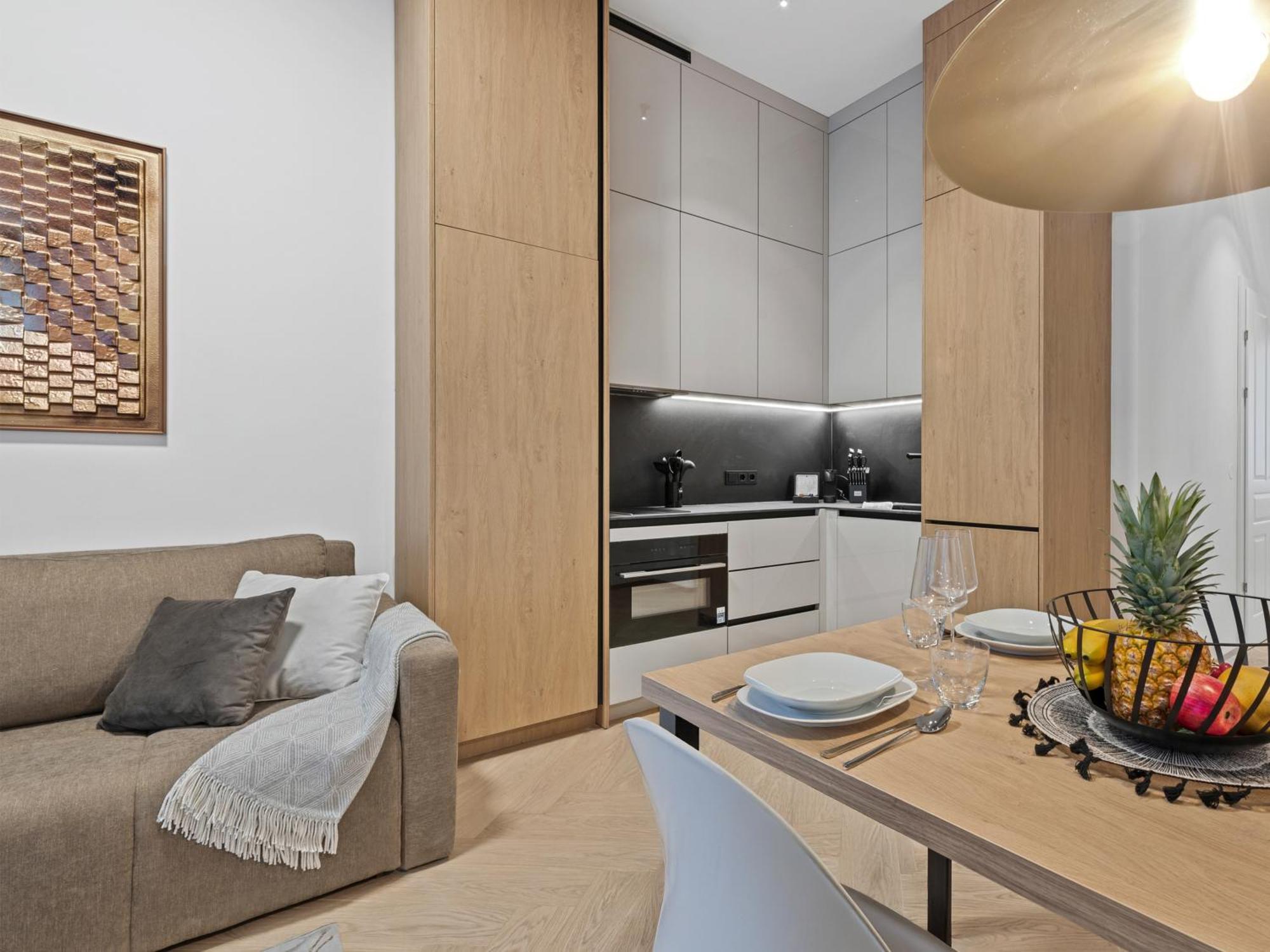 Gt7 Apartments District 9 - Managed By Sky9 Apartments Wina Bagian luar foto