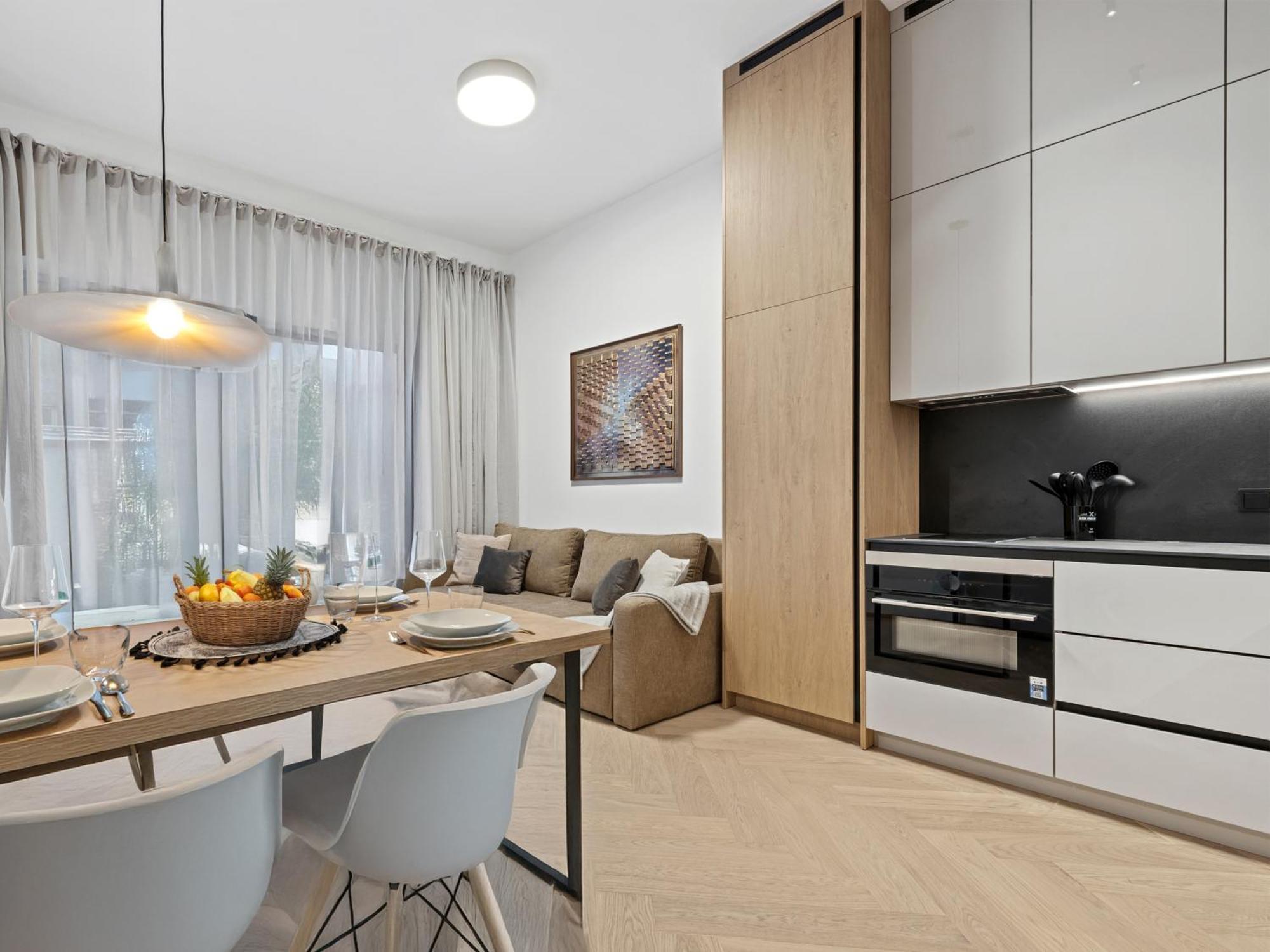 Gt7 Apartments District 9 - Managed By Sky9 Apartments Wina Bagian luar foto